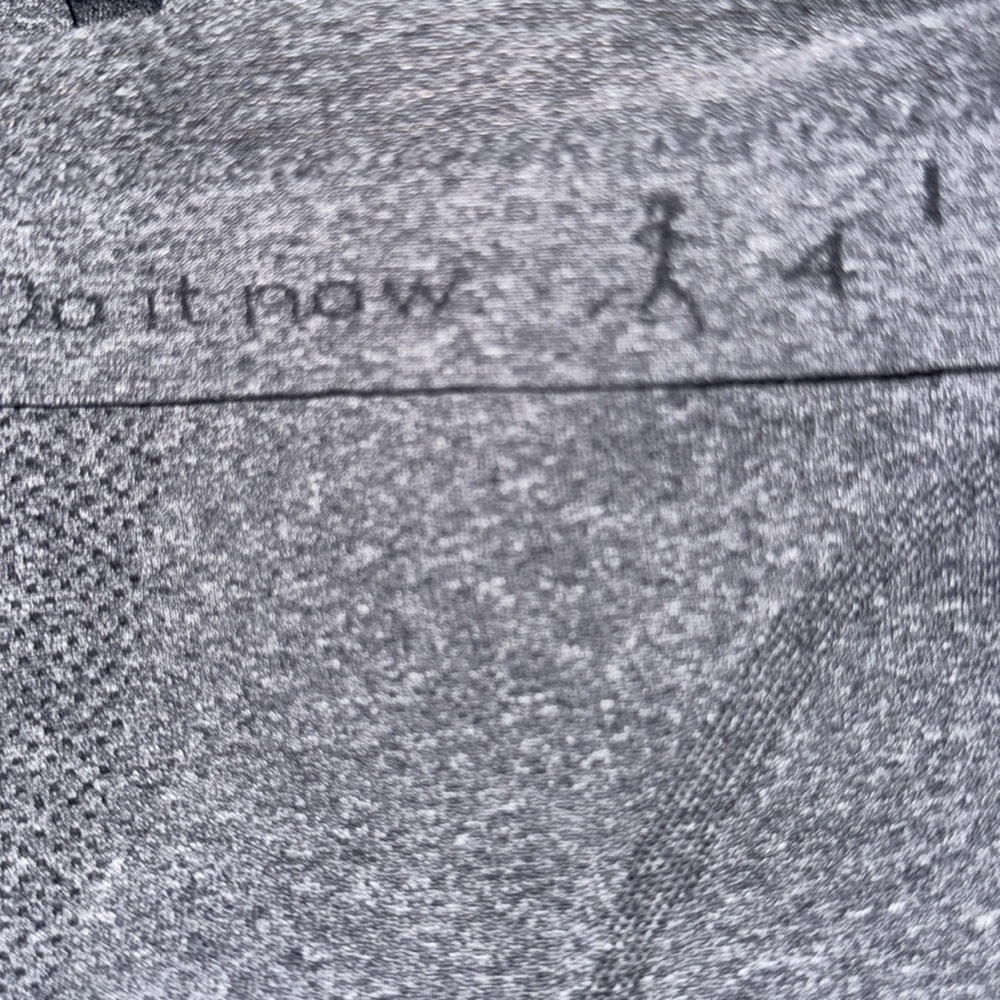 Lululemon Swiftly Tech Racerback - Picture 8 of 8